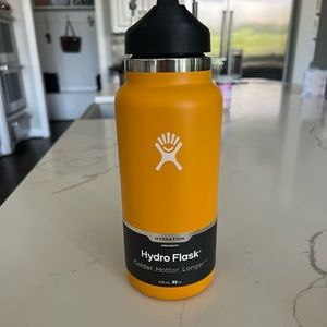 Yellow hydroflask